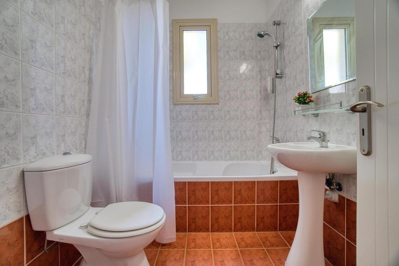 Appartement Royal Seacrest F G6 à Paphos Extérieur photo